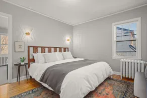 Historic Kenwood Home by Lake - Image 3