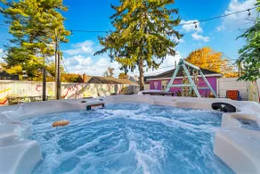 Hot Tub*Game Room*Near Hershey*Candy Theme*Unique* - Image 4