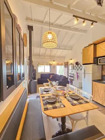 Lavender Hill Home – Exclusive Property with Incredible View - Image 2
