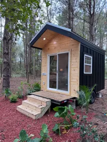 Glamping Cabin Getaway - Image 5