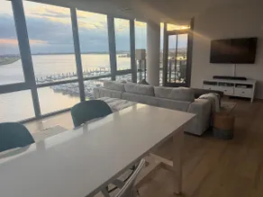 Surreal Penthouse 2BR WaterFront - Image 3