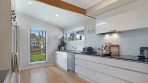 Coastal Bungalow - Image 5