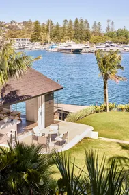 Waterfront Boathouse Escape with Harbour View - Image 3