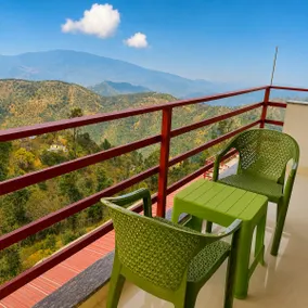 Himalaya facing 2 Executive Suites at Mukteshwar - Image 4