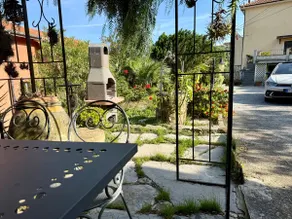 HOST4U - Cozy Garden & Free Parking, Olivo al Mare - Image 4