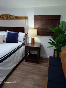 modern GUEST HOUSE (Garage Parking) - Image 3