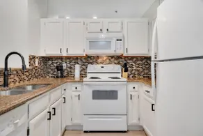 Upscale Stay | Pool, Gym, Balcony, Gated, Pets! - Image 5