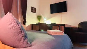 Spacious home in the heart of the city - Image 2