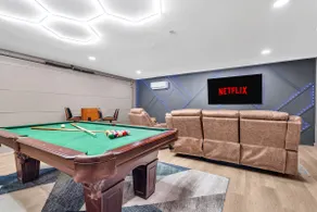 4BR Family Retreat w/Game Room & Theater, Near ASU - Image 2