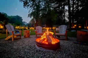 2-min Walk to Lake MI • Hot Tub + Sauna - Image 3