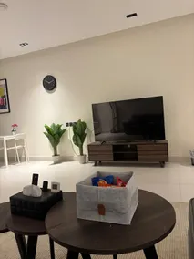 Modern studio 6, Private Entrance (Self Entry) - Image 2