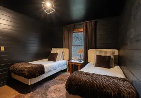 Hibernation Station: Bunk room, 5 minutes to WCU! - Image 5