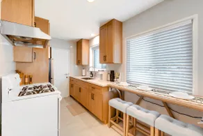 Cozy 2BD LA Oasis: 15min to DTLA | 30min to Disney - Image 3