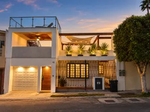 Rooftop Ocean views, great outdoor space,  A/C,  prime location, gated, firepit - Image 4