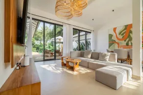 Brand New Chic 3BR Villa+Large Pool+Top Location - Image 2