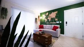 Fast Wi-Fi, King Comfort & Pool -Monthly discounts - Image 2