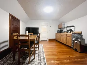Cozy 2-Bedroom Apartment Near Dedham Legacy - Image 2