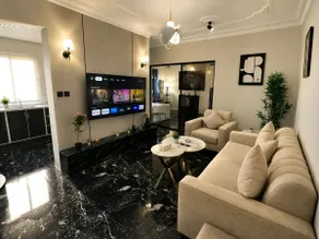 Luxury Flat with Jacuzzi - Image 5