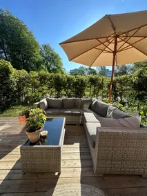 Amazing gem on the riverside with a garden - Image 3