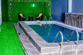 3 Bedroom Luxury Apartment with Pool -24Hrs Power -PS4 - Image 3