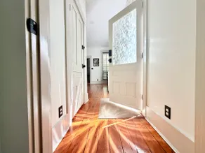 Gem City Charms - A Historic Oregon District Home - Image 2