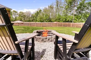 The Cozy 3BR Home | Fire Pit | Near Ark Encounter - Image 3