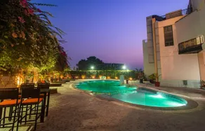 TDI,Mohali,Flat,Airport Road,11th floor,owner free - Image 5