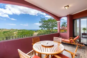 Renovated Oceanview Condo w/ Beach Club Access - Image 2