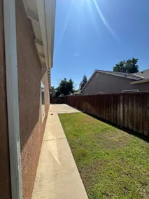 Lovely home in Sanger CA 5 bedrooms 2.5 bath - Image 5