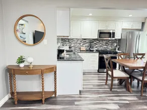 Modern & Cozy 3BR 2BATH Home - Image 3