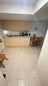 Cozy Stay Near Toronto Airport! - Image 4