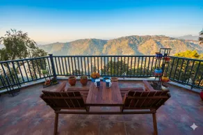 Kb's, Luxury Mountain Villa, Sunset View, Near Kasauli - Image 3