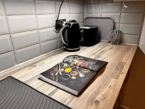 Coventry Gem: Cosy Studio - Image 3