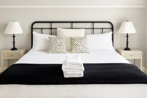 Walk to Longwood • Sleeps 6 • Near Hampden-Sydney - Image 4
