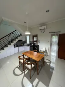 Minimalist, modern, and cozy home, 5 minutes from UNDIP - Image 4