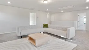 Spacious Modern Retreat with Yard- Pet- Friendly - Image 4