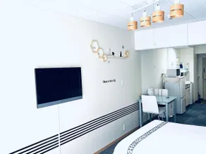 　Convenient transportation, 6 minutes walk to Hakata station, can accommodate 4 people, two queen beds, private bathroom. - Image 2