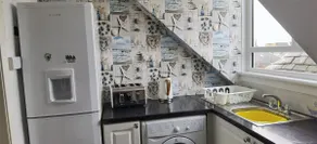 Cozy Attic in Largs with free parking - Image 5