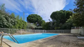 T2 Havre peace • Parking • Office • Open swimming pool - Image 2