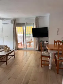 1 Apartment with pool and beach - Image 2