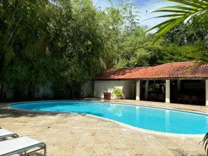 Club Hemingway - Image 5