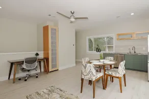 Woodlands Retreat Apartment - Image 5