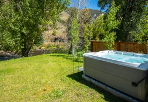 Modern Riverfront Home | Hot Tub & Scenic Views - Image 5