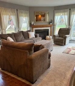 Beautiful house on a quiet farm in Lapeer County - Image 3