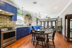 Historic Shotgun House *Walk To Town* Biking* - Image 4