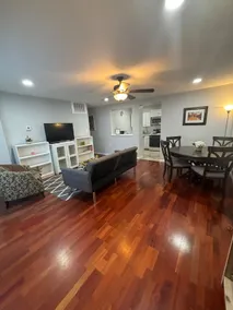 Beautiful 2/B condo Shirlington - Image 3