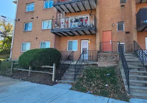 Beautiful 2/B condo Shirlington - Image 2