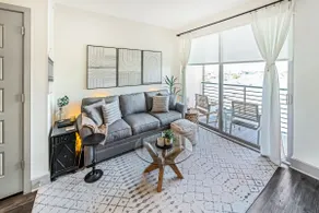 Chic & Comfy Retreat ~ 5* Location, Pool, Gym, EV! - Image 4
