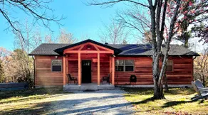 Logans Hideaway Ample parking, firepit, private - Image 3