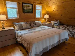 Lakefront log cabin with private dock - Image 5